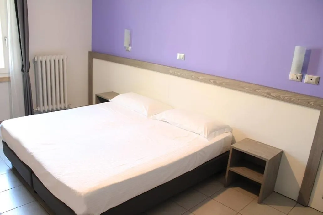 Hotel Savoia Poggio Rusco 3*,